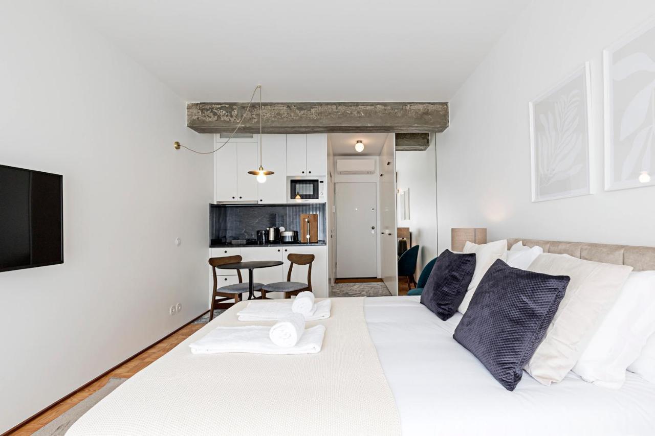 Ceuta Studio Apartments By Lovelystay OOporto Esterno foto